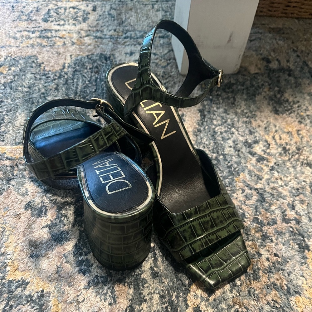 DELAN Olive Croc-Patterned Heels
